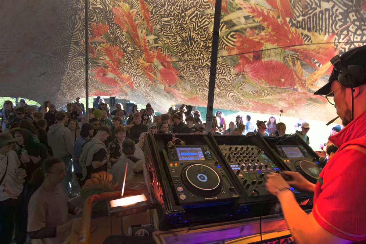 The Vibes Marquee